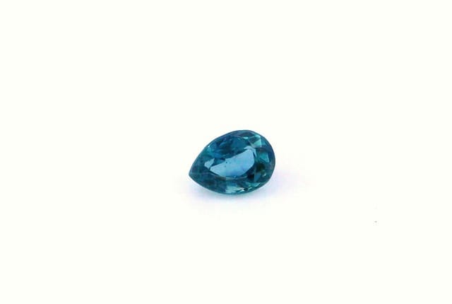 5x7mm Pear Sapphire