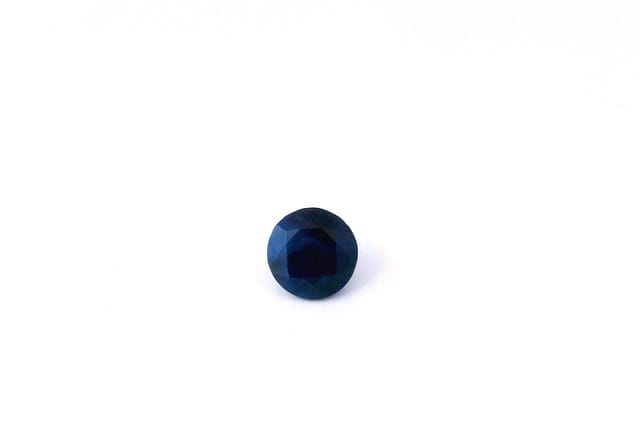 5x5mm Round Sapphire