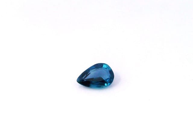 5x7mm Pear Sapphire