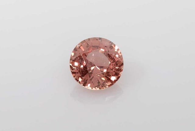 6x6mm Round Sapphire