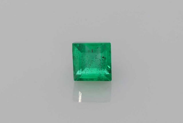 4x4mm Radiant Emerald