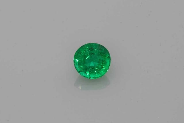 4x4mm Round Emerald