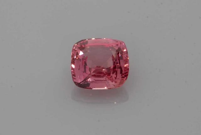 6x6mm Cushion Sapphire