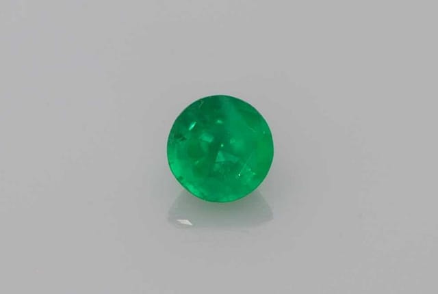 4x4mm Round Emerald