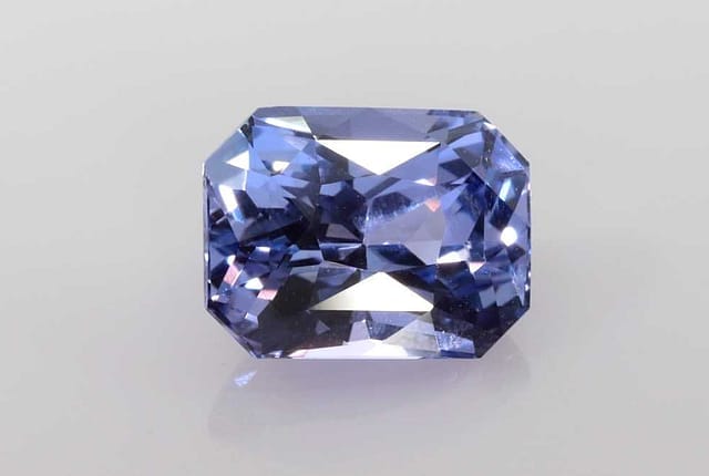 8x10mm Emerald Sapphire