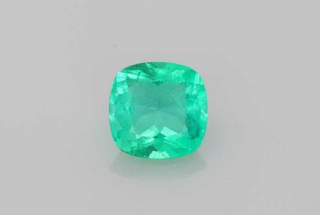 5x5mm Cushion Emerald