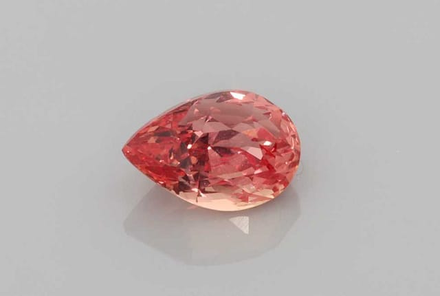 5x7mm Pear Sapphire