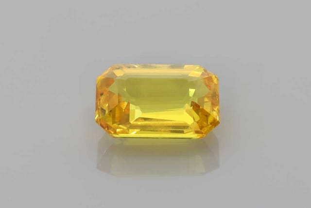 7x9mm Emerald Sapphire