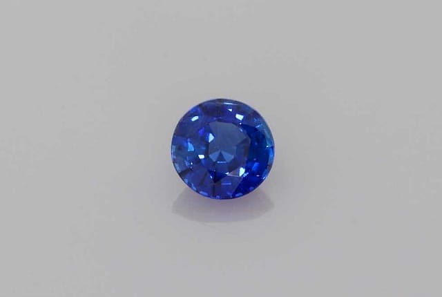 4x4mm Round Sapphire