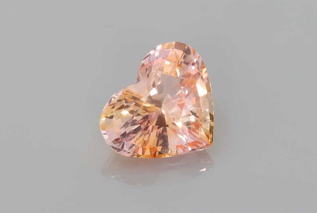7x9mm Heart Sapphire