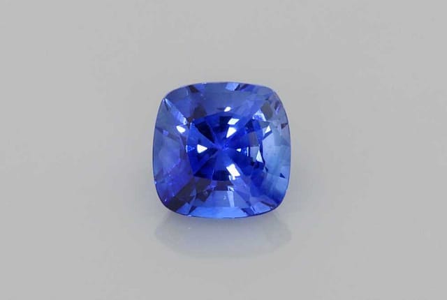 5x5mm Cushion Sapphire