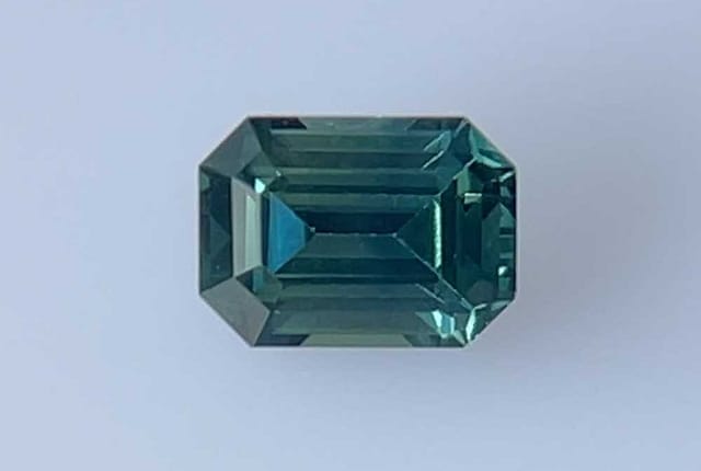 5x7mm Emerald Sapphire
