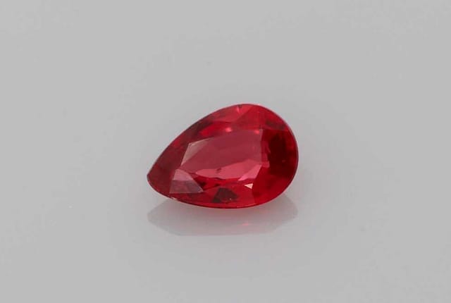 4x6mm Pear Ruby