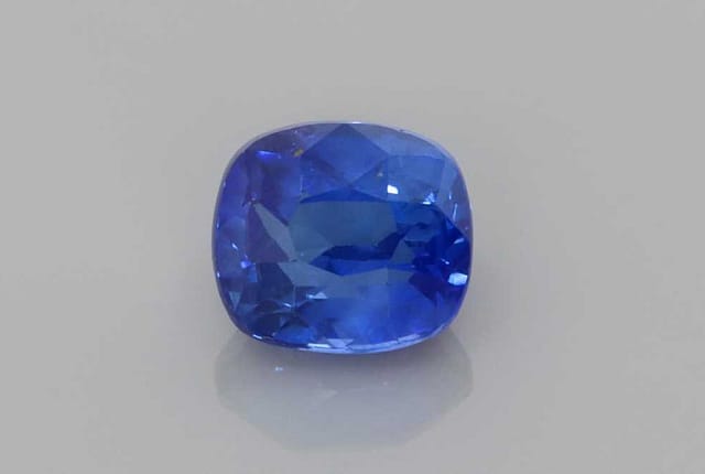 5x5mm Cushion Sapphire