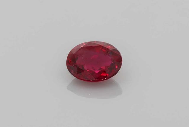 5x7mm Oval Ruby