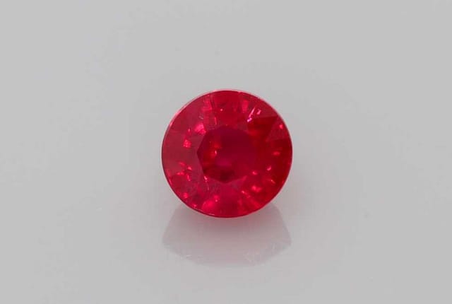 5x5mm Round Ruby