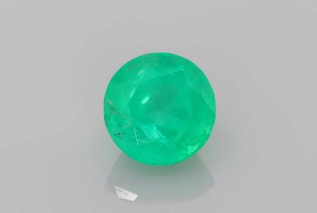 7x7mm Round Emerald