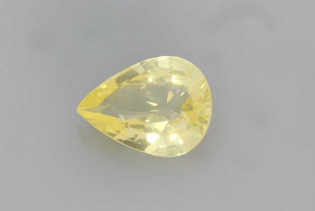 7x9mm Pear Sapphire