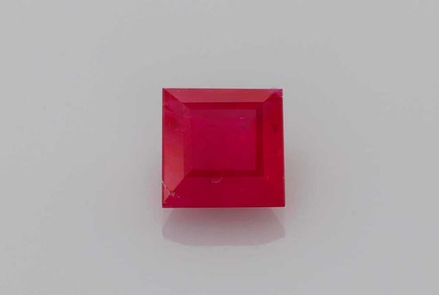 5x5mm Radiant Ruby