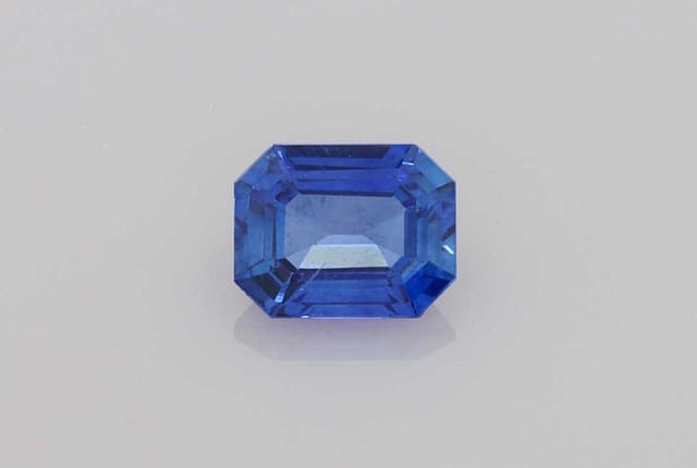 4x5mm Emerald Sapphire