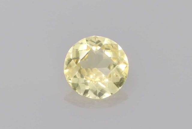 6x6mm Round Sapphire