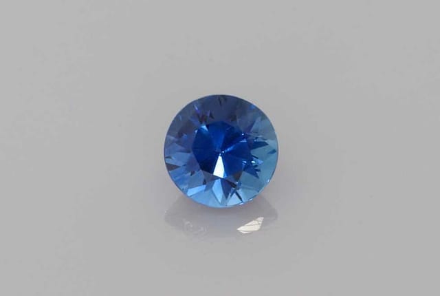 4x4mm Round Sapphire