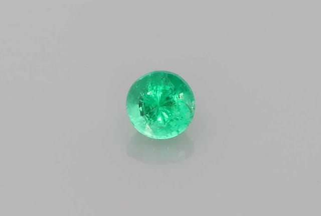 4x4mm Round Emerald