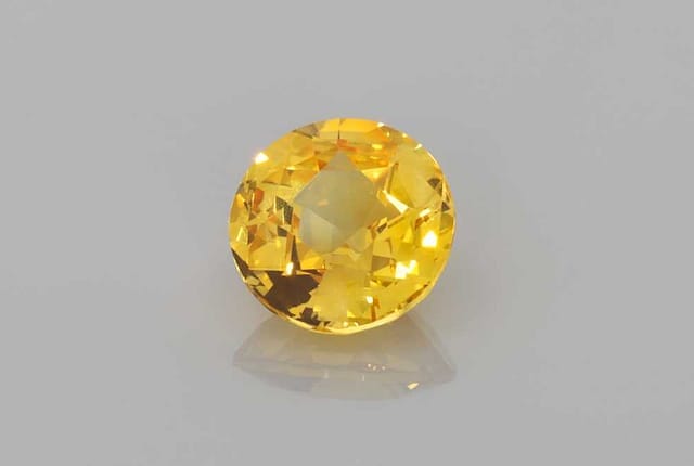7x7mm Round Sapphire
