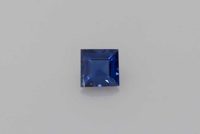 3x3mm Radiant Sapphire