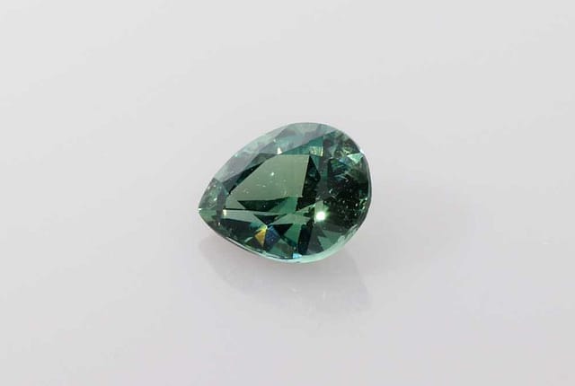 5x7mm Pear Sapphire
