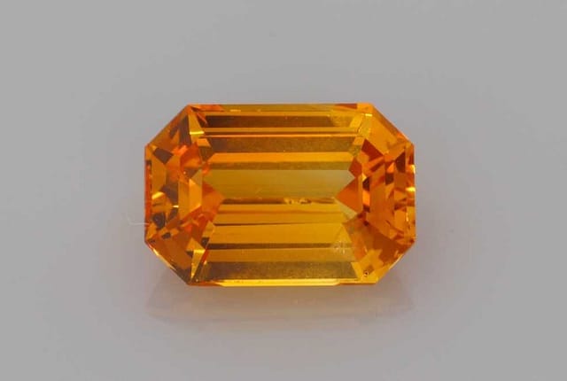 6x8mm Emerald Sapphire