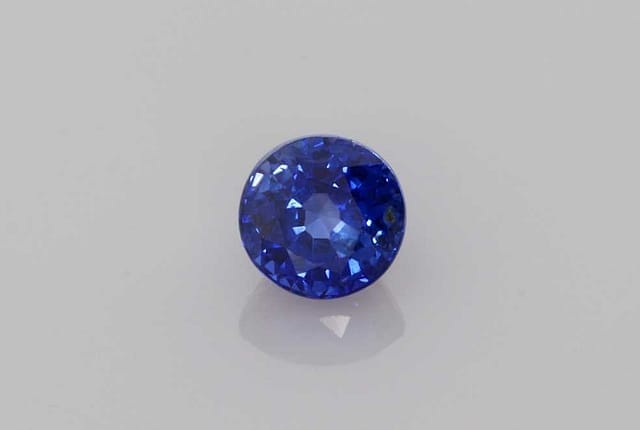 4x4mm Round Sapphire