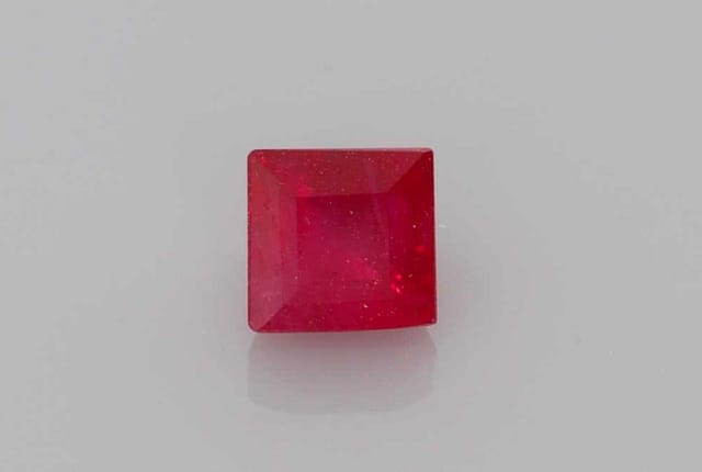 5x5mm Radiant Ruby