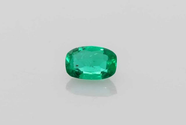 4x6mm Cushion Emerald
