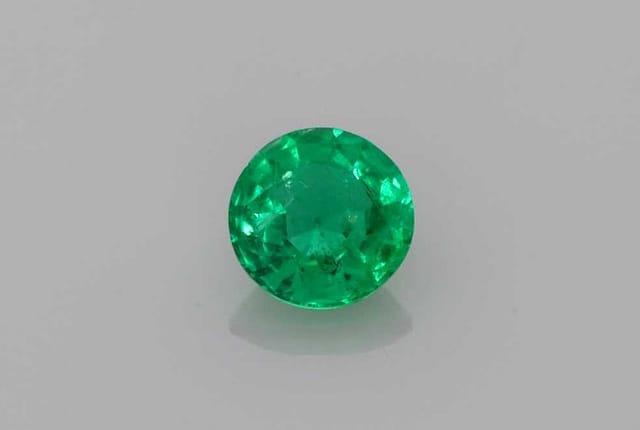 4x4mm Round Emerald