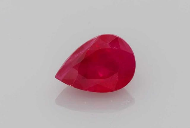 5x7mm Pear Ruby