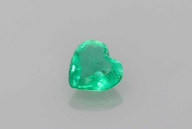 5x5mm Heart Emerald