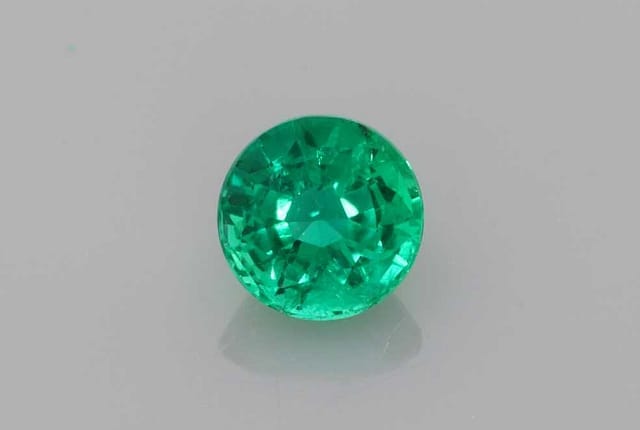 4x4mm Round Emerald