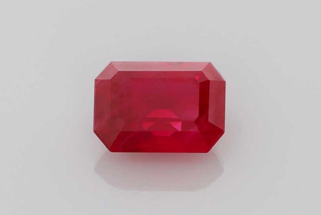 5x7mm Emerald Ruby
