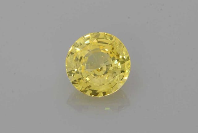 7x7mm Round Sapphire