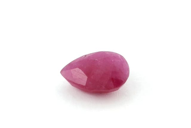 7x10mm Pear Ruby