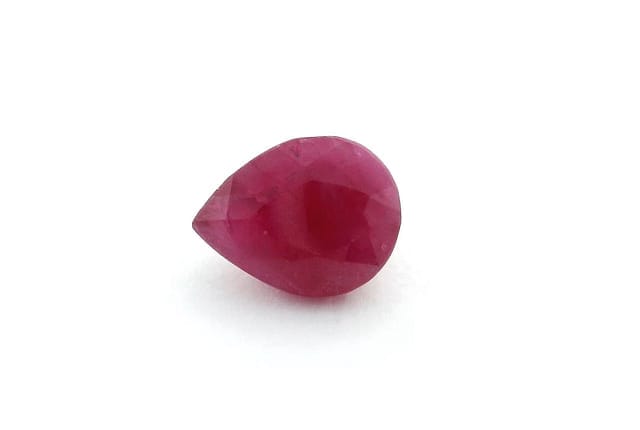 7x9mm Pear Ruby