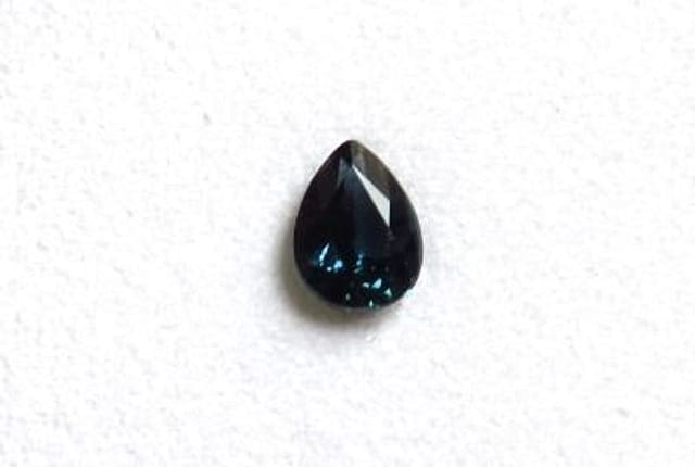 5x7mm Pear Sapphire