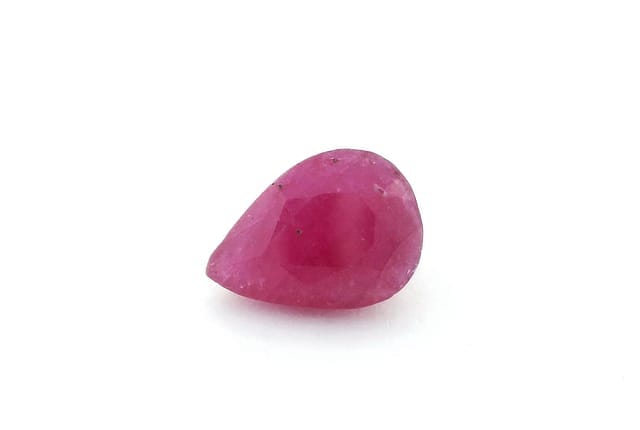 7x10mm Pear Ruby