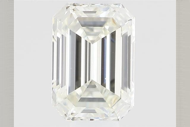 0.31 Carat Emerald Diamond