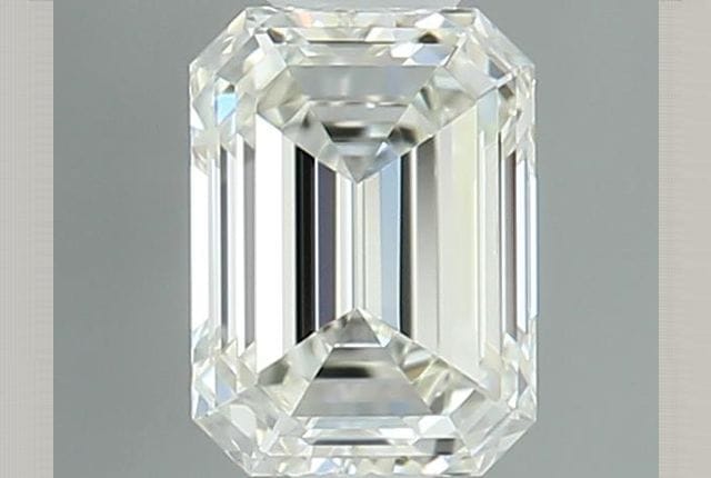 0.30 Carat Emerald Diamond