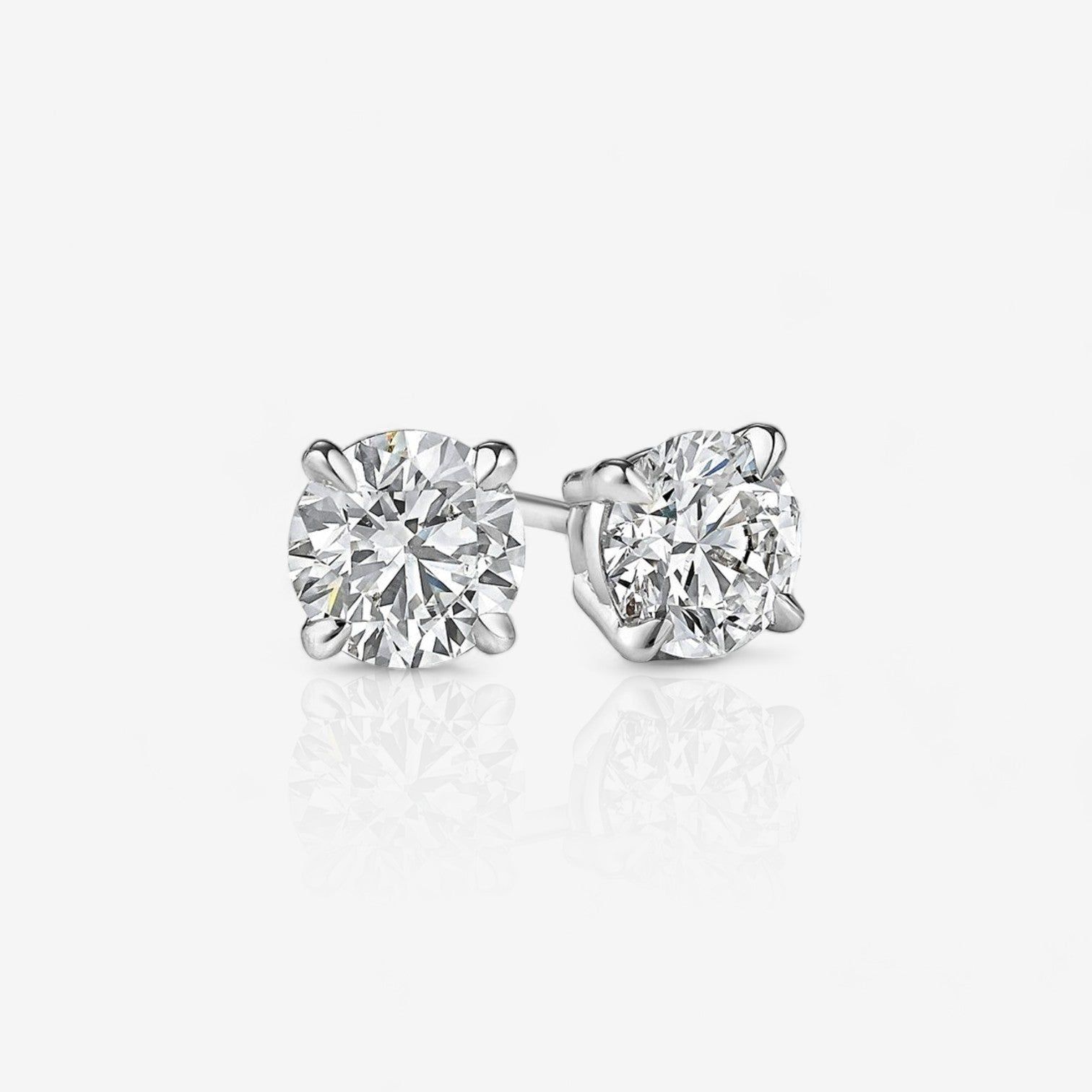 Round Diamond Stud Earrings