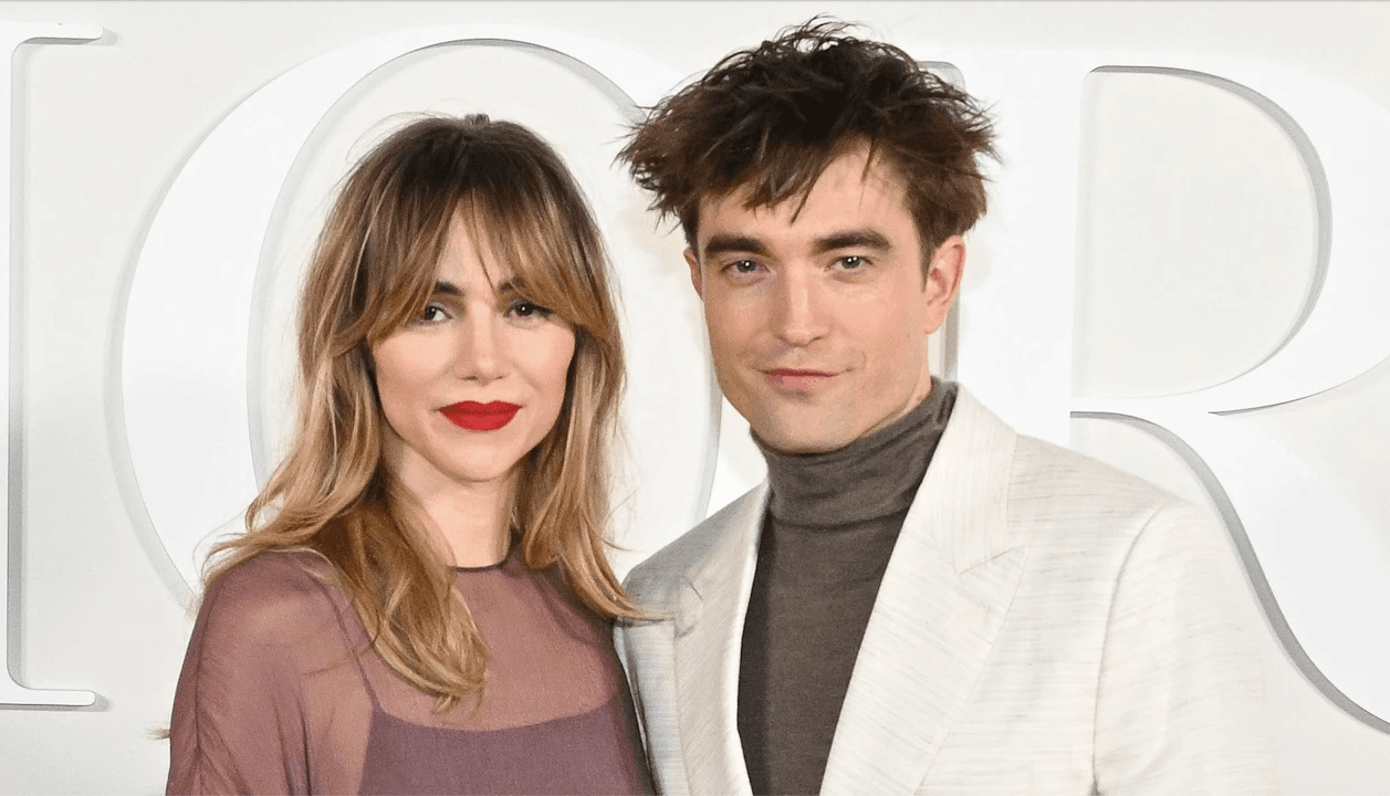 Robert Pattinson and Suki Waterhouse are Engaged—See Her Elegant Toi et Moi Engagement Ring!