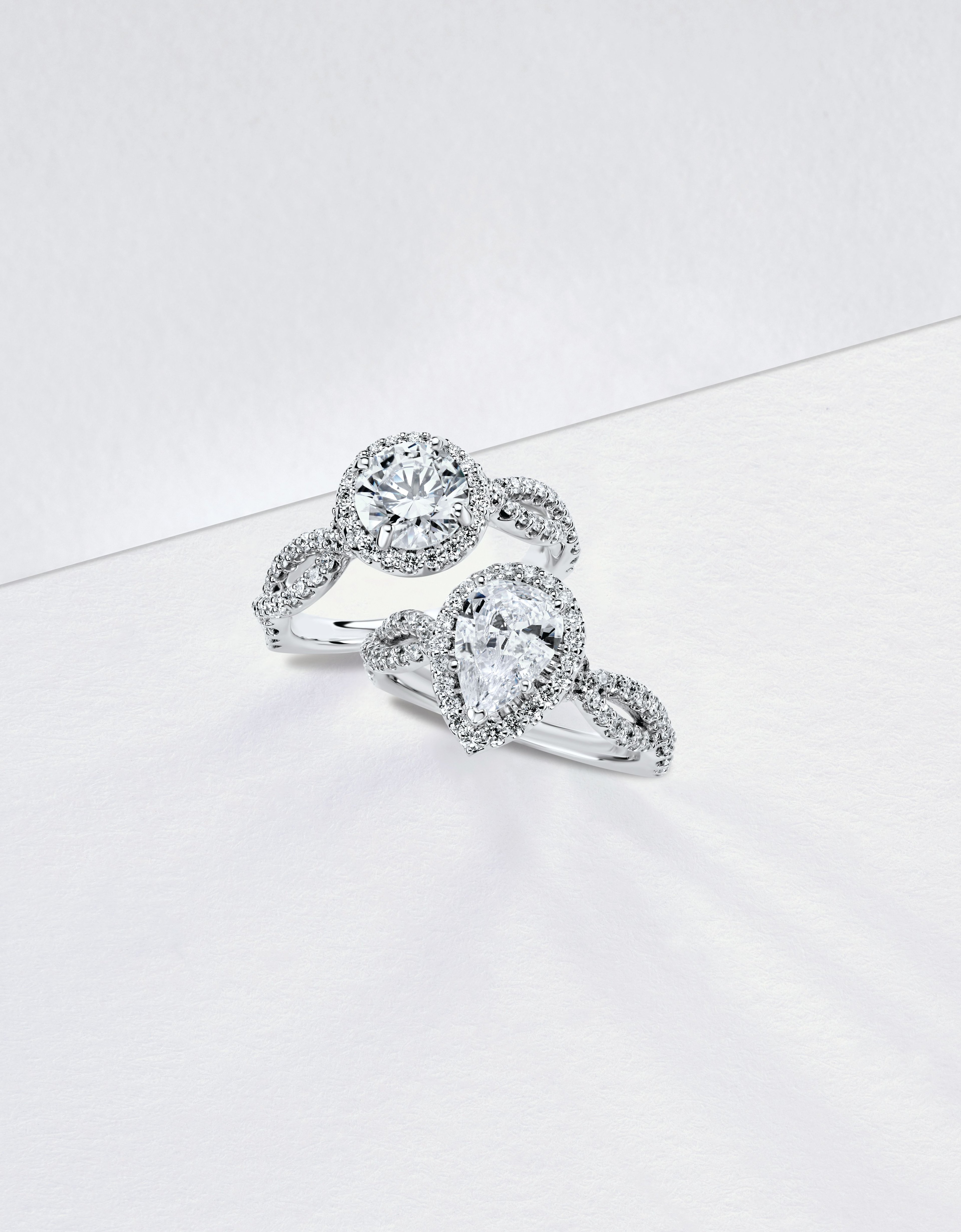 Pear Engagement Rings